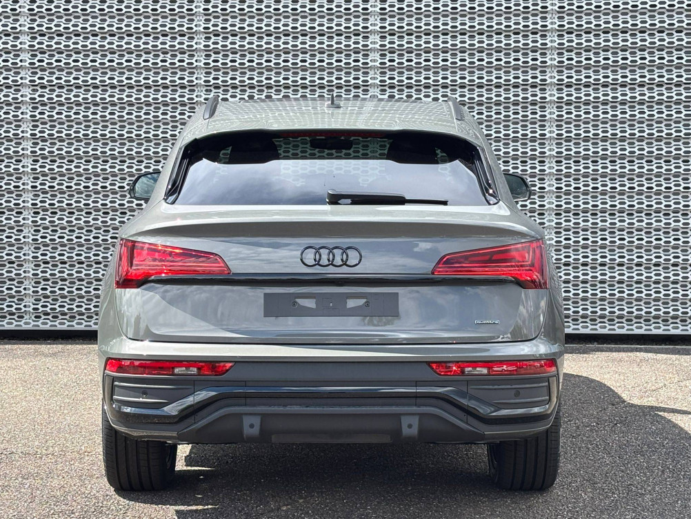 Acheter Audi Q5 Q5 Sportback 50 TFSIe 299 S tronic 7 Quattro Black Edition 5p neuf dans les concessions du Groupe Faurie