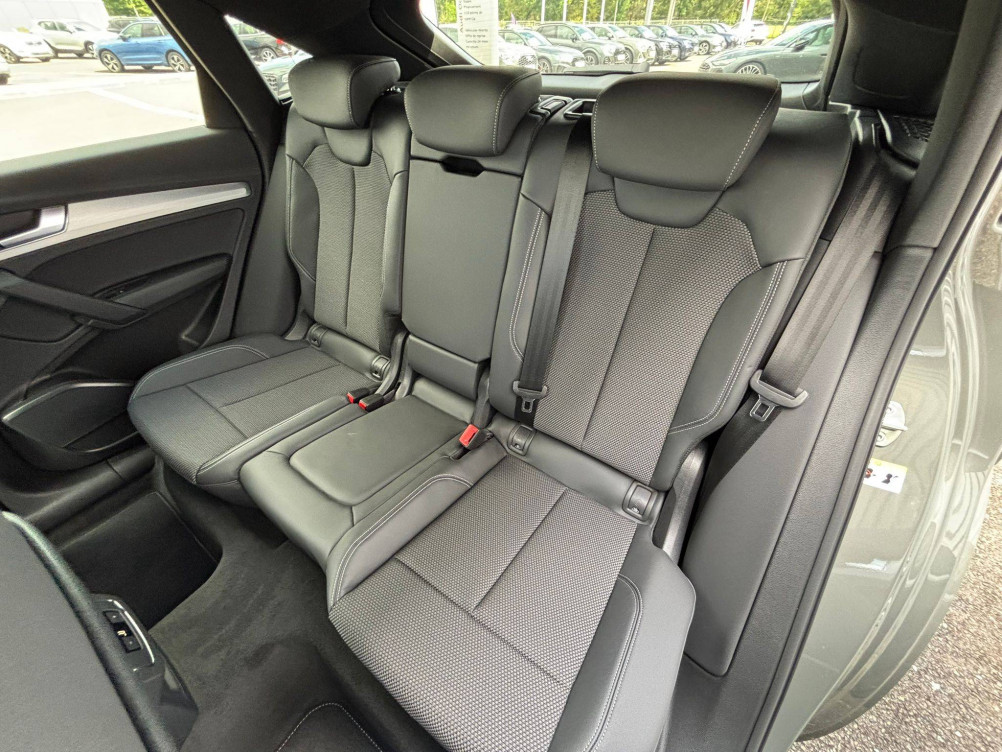 Acheter Audi Q5 Q5 Sportback 50 TFSIe 299 S tronic 7 Quattro Black Edition 5p neuf dans les concessions du Groupe Faurie