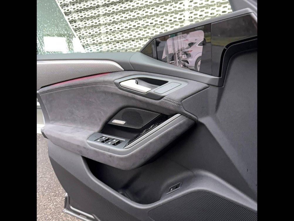 Acheter Audi A6 E-TRON A6 e-tron Avant Performance 367 ch 100 kWh S line 5p neuf dans les concessions du Groupe Faurie