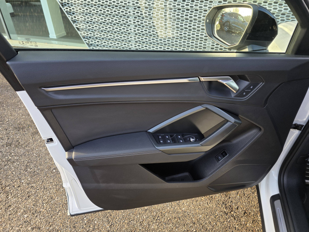 Acheter Audi Q3 Q3 35 TFSI 150 ch S tronic 7 S Edition 5p occasion dans les concessions du Groupe Faurie