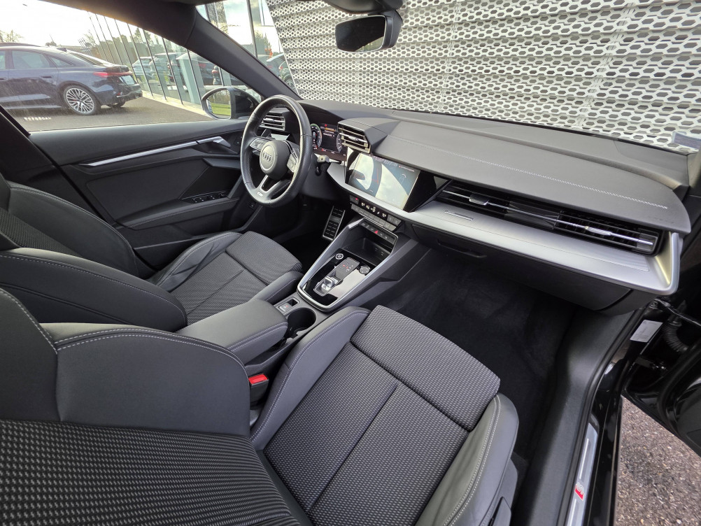 Acheter Audi A3 A3 Sportback 40 TFSIe 204 S tronic 6 S Line 5p occasion dans les concessions du Groupe Faurie