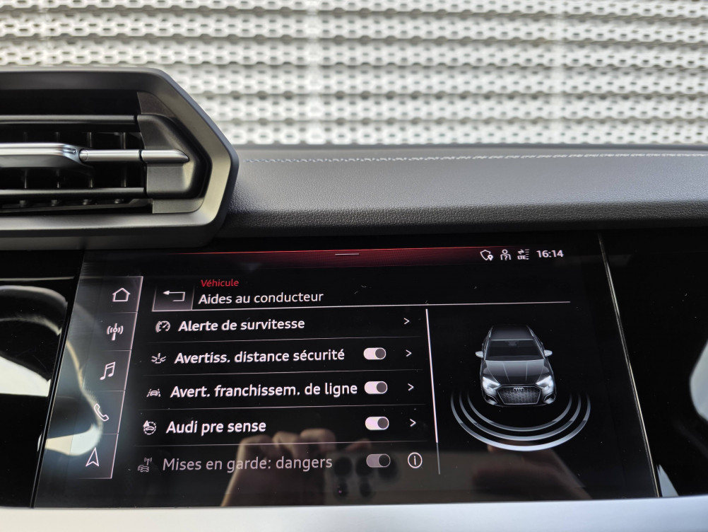 Acheter Audi A3 A3 Sportback 40 TFSIe 204 S tronic 6 S Line 5p occasion dans les concessions du Groupe Faurie