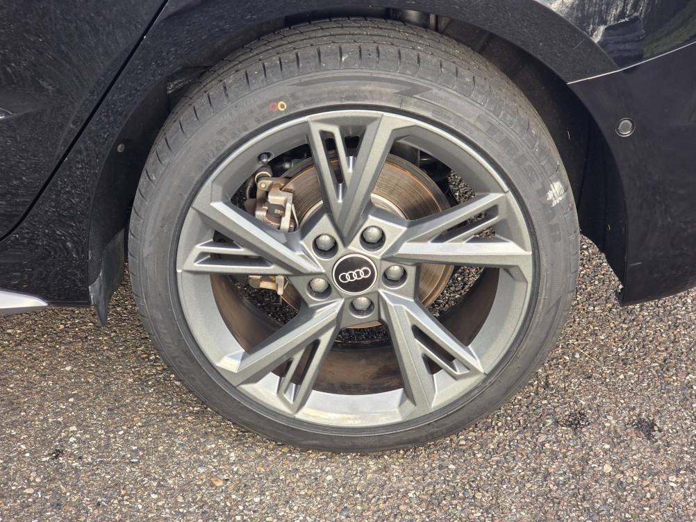 Acheter Audi A3 A3 Sportback 40 TFSIe 204 S tronic 6 S Line 5p occasion dans les concessions du Groupe Faurie