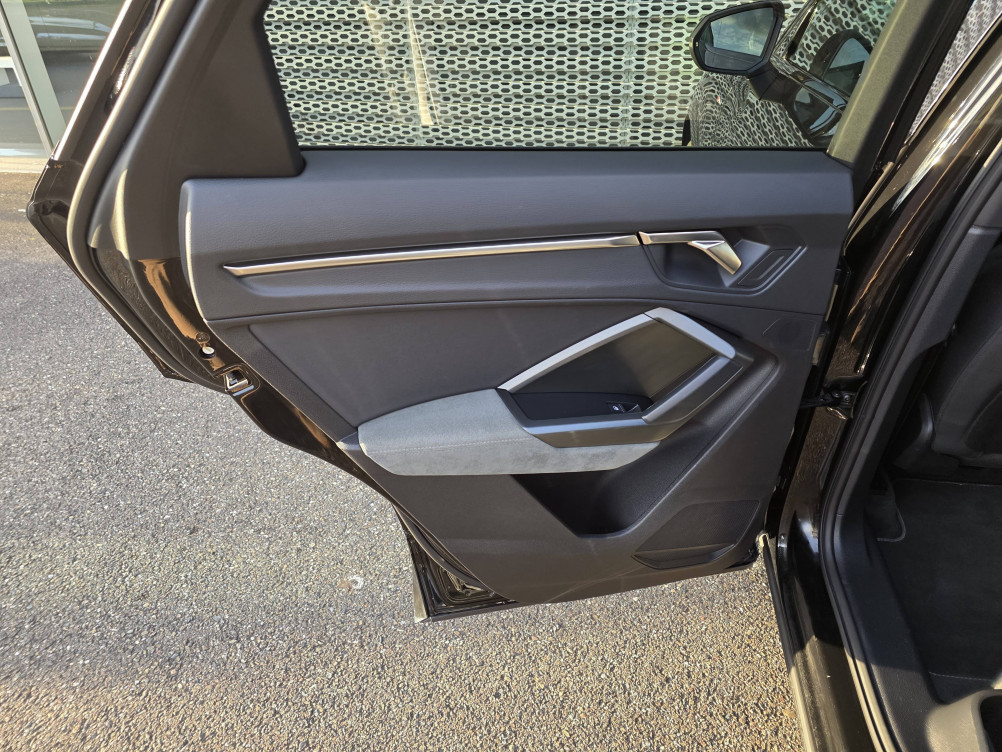 Acheter Audi Q3 Q3 Sportback 35 TDI 150 ch S tronic 7 S Edition 5p occasion dans les concessions du Groupe Faurie