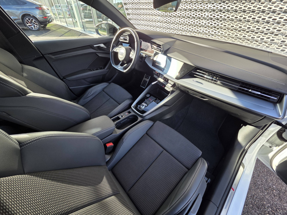 Acheter Audi A3 A3 Sportback 30 TDI 116 S tronic 7 S Line 5p occasion dans les concessions du Groupe Faurie