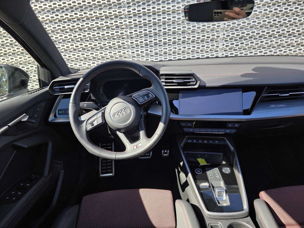 Acheter Audi A3 A3 Sportback 35 TFSI Mild Hybrid 150 S tronic 7 S Line 5p occasion dans les concessions du Groupe Faurie