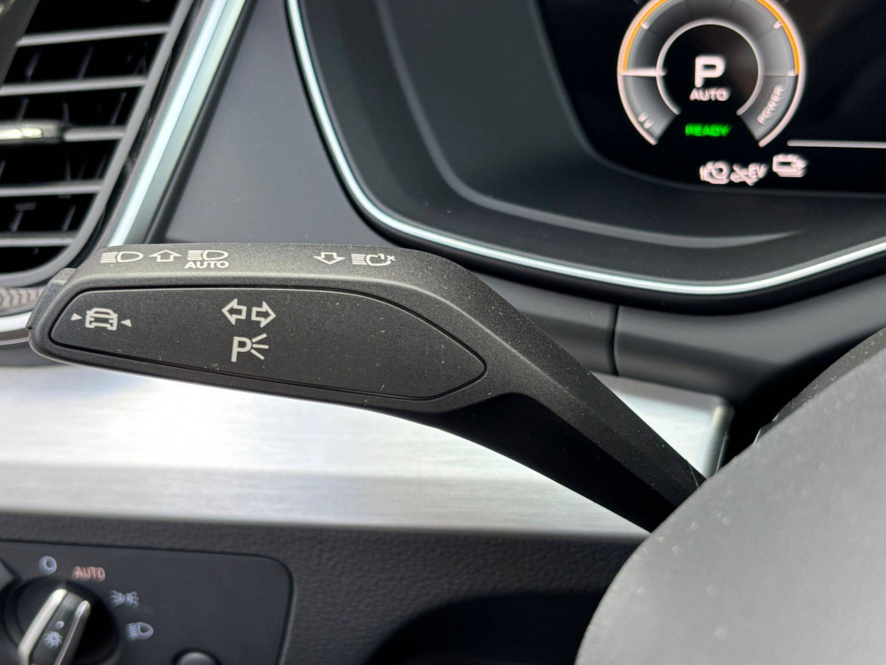 Acheter Audi Q5 Q5 Sportback 50 TFSIe 299 S tronic 7 Quattro Black Edition 5p neuf dans les concessions du Groupe Faurie