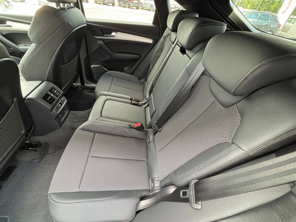 Acheter Audi Q5 Q5 Sportback 50 TFSIe 299 S tronic 7 Quattro Black Edition 5p neuf dans les concessions du Groupe Faurie