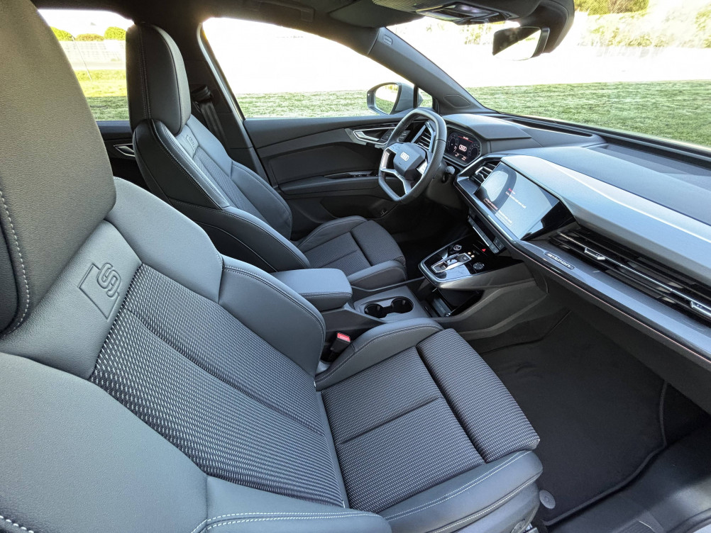 Acheter Audi Q4 Q4 e-tron 45 285 ch 82 kWh  5p neuf dans les concessions du Groupe Faurie