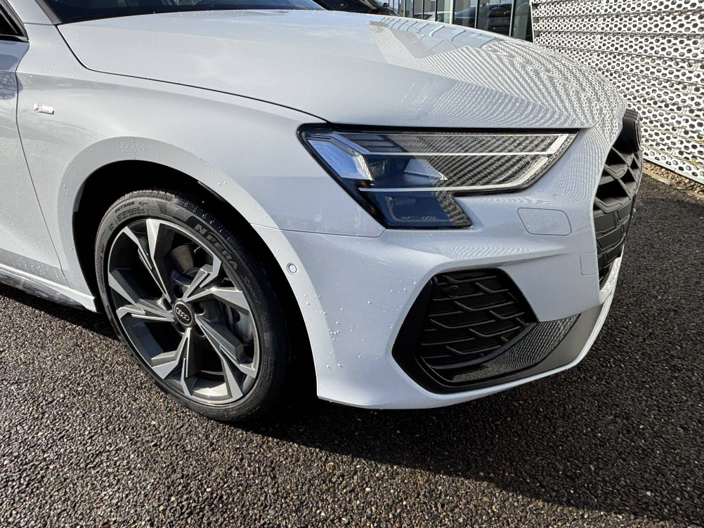 Acheter Audi A3 Sportback A3 Sportback TFSI e Hybride rechargeable 204 S tronic 6 S line 5p neuf dans les concessions du Groupe Faurie