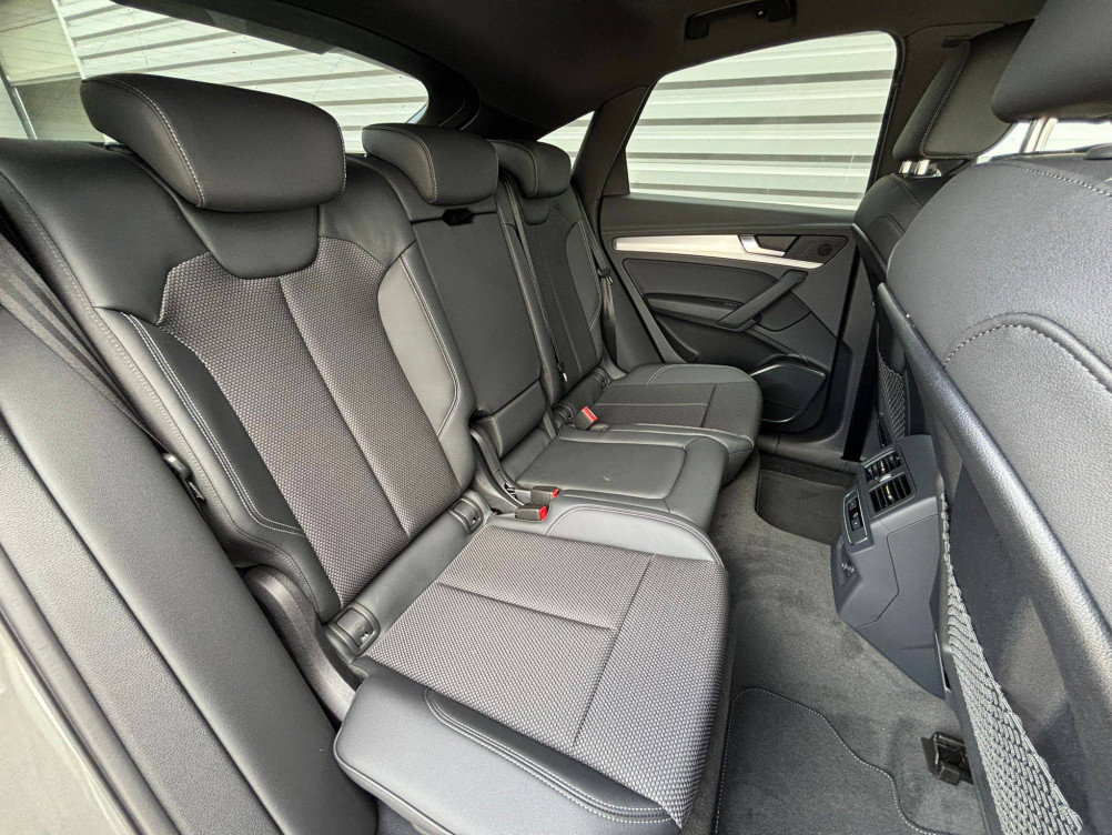 Acheter Audi Q5 Q5 Sportback 50 TFSIe 299 S tronic 7 Quattro Black Edition 5p neuf dans les concessions du Groupe Faurie