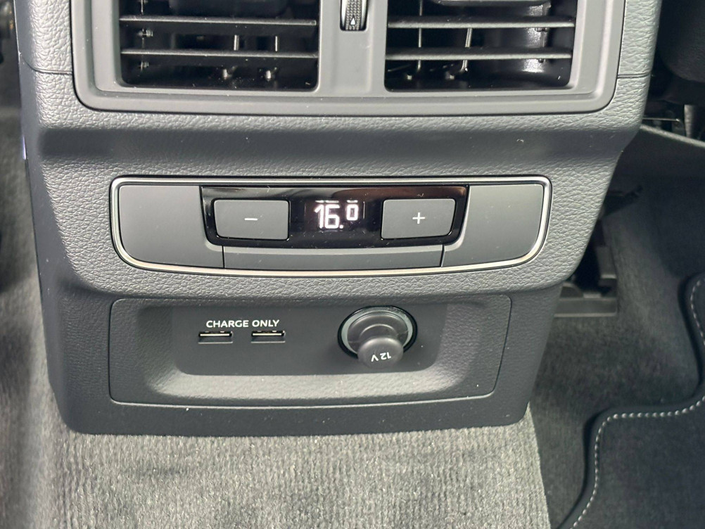 Acheter Audi Q5 Q5 Sportback 50 TFSIe 299 S tronic 7 Quattro Black Edition 5p neuf dans les concessions du Groupe Faurie