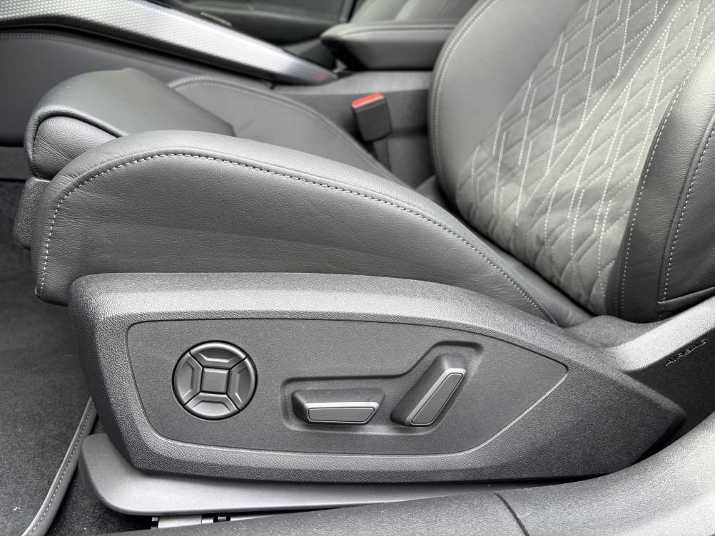 Acheter Audi A5 A5 TFSI 204 ch S tronic 7 Quattro S line 5p neuf dans les concessions du Groupe Faurie