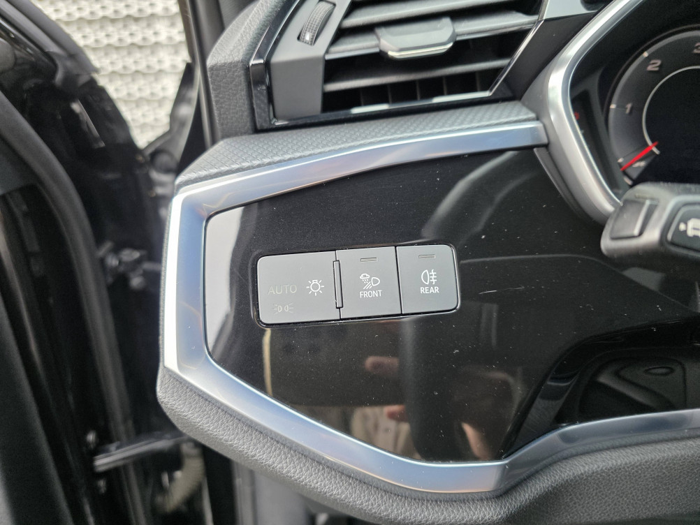 Acheter Audi Q3 Q3 Sportback 35 TDI 150 ch S tronic 7 S Edition 5p occasion dans les concessions du Groupe Faurie