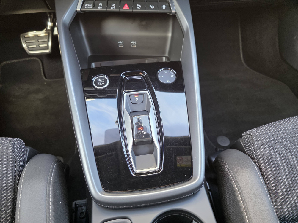 Acheter Audi A3 A3 Sportback TFSI Mild Hybrid 150 S tronic 7 S line 5p occasion dans les concessions du Groupe Faurie