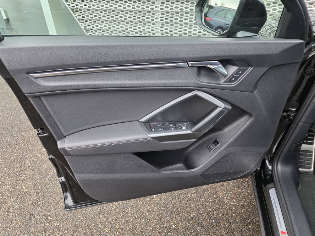 Acheter Audi Q3 Q3 Sportback 35 TDI 150 ch S tronic 7 S Edition 5p occasion dans les concessions du Groupe Faurie