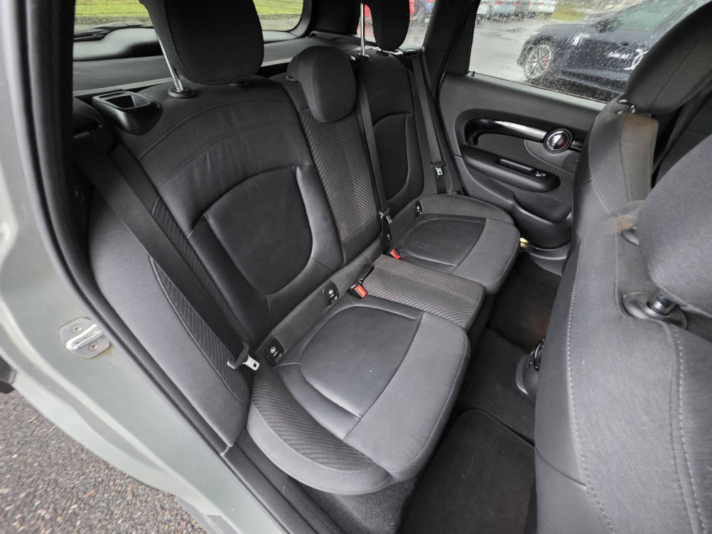 Acheter Mini Mini Clubman F54 Clubman Cooper D 150 ch BVA8 Finition Business Design 6p occasion dans les concessions du Groupe Faurie