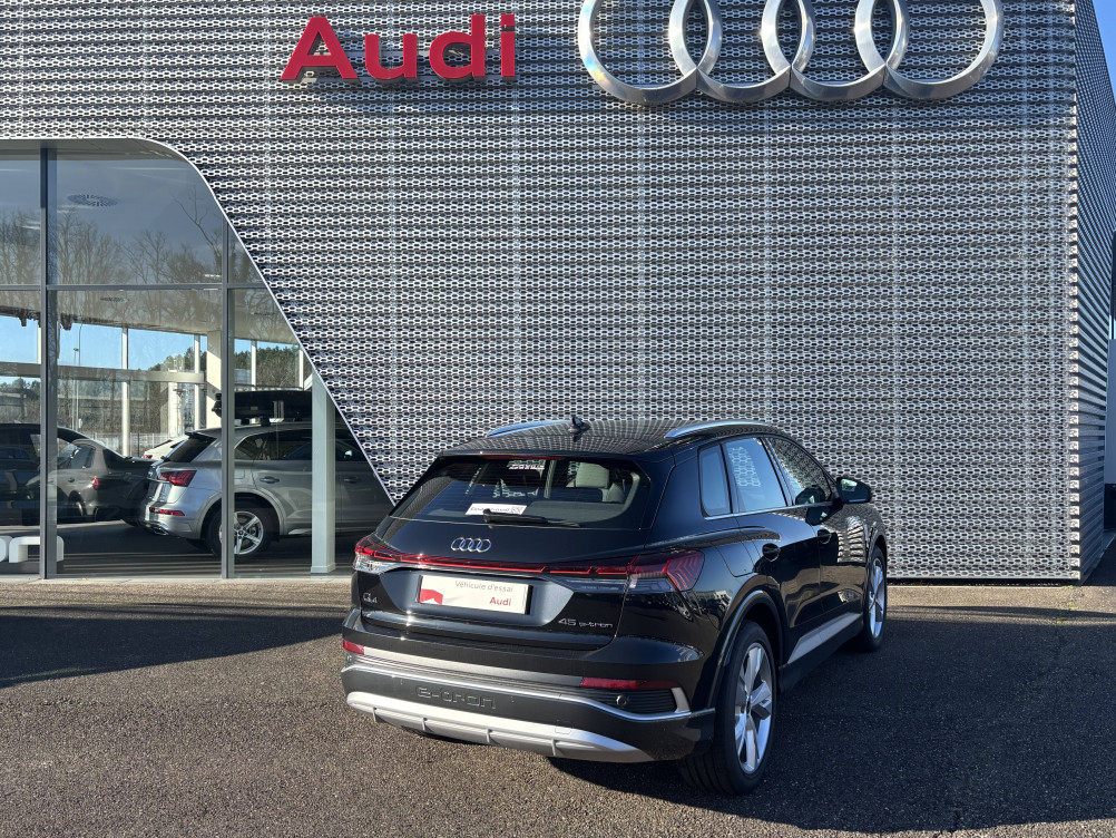 Acheter Audi Q4 Q4 e-tron 45 285 ch 82 kWh S LINE 5p neuf dans les concessions du Groupe Faurie