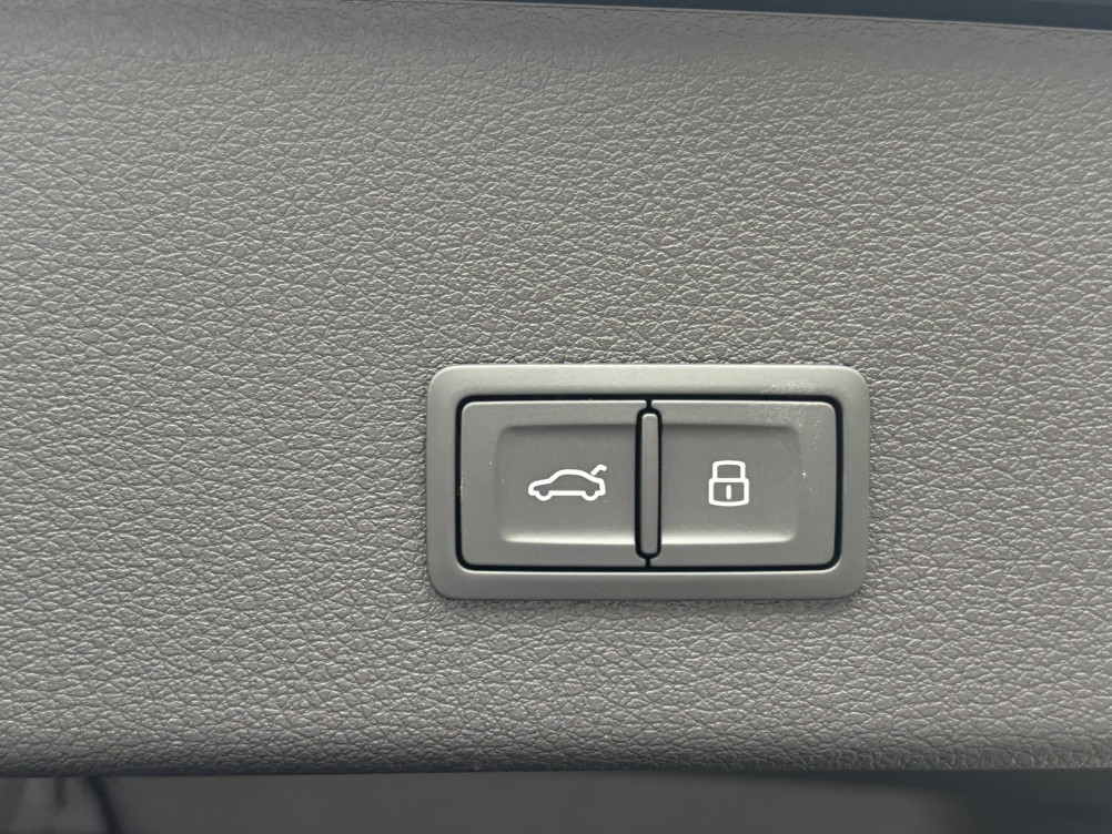 Acheter Audi Q8 e-tron Q8 e-tron Sportback 55 408 ch 114 kWh Quattro S line 5p neuf dans les concessions du Groupe Faurie