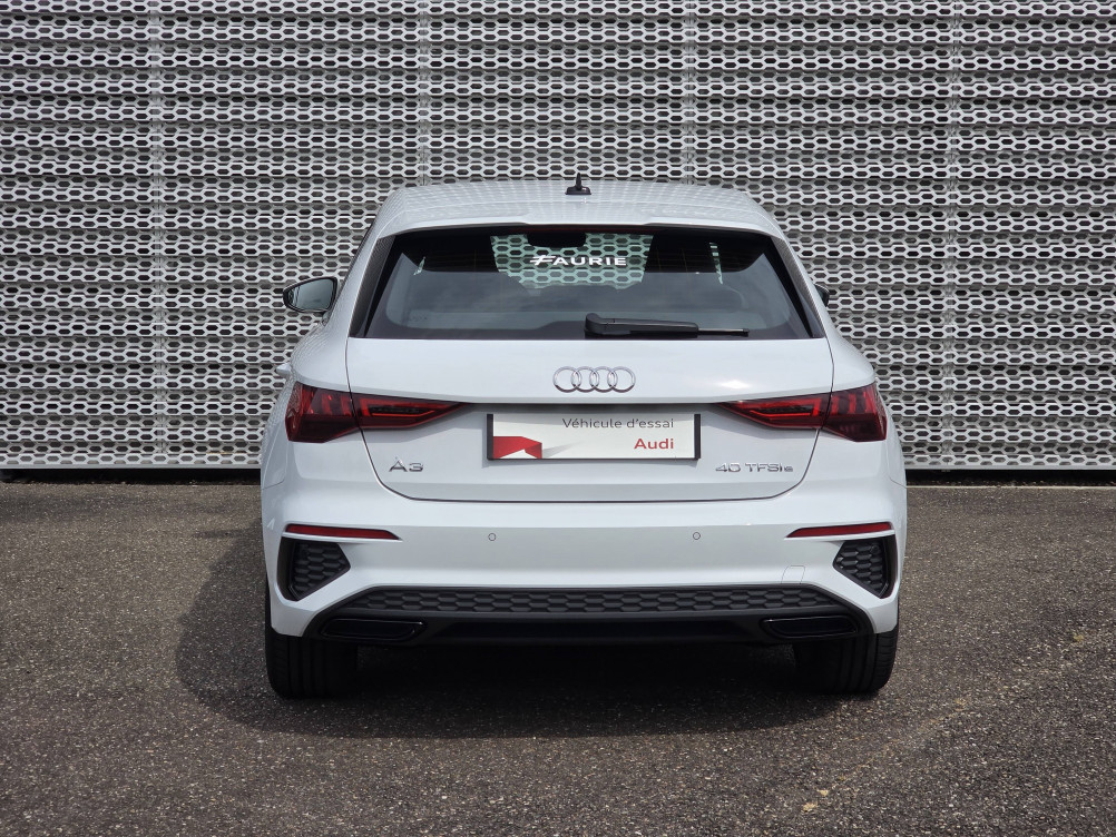 Acheter Audi A3 Sportback A3 Sportback 40 TFSIe 204 S tronic 6 S Line 5p neuf dans les concessions du Groupe Faurie