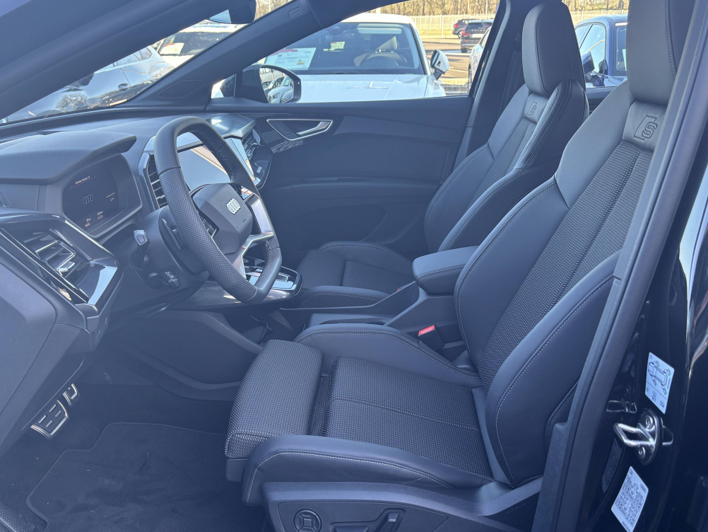 Acheter Audi Q4 Q4 e-tron 45 285 ch 82 kWh S LINE 5p neuf dans les concessions du Groupe Faurie