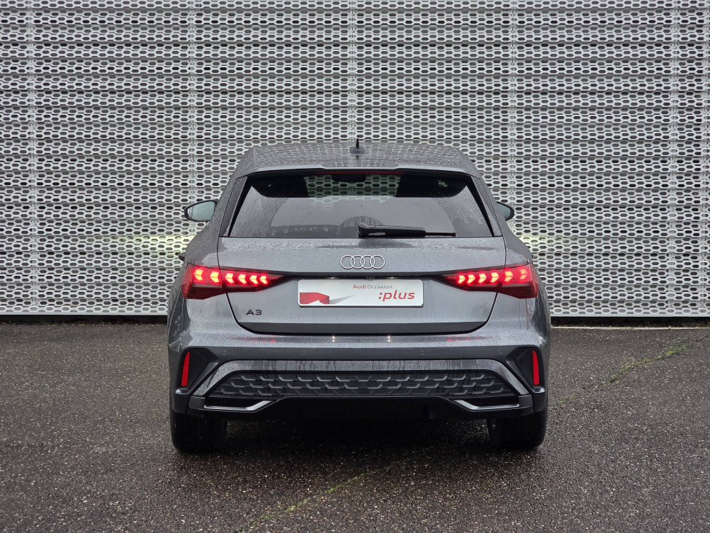 Acheter Audi A3 Sportback A3 Sportback TFSI Mild Hybrid 150 S tronic 7 S line 5p occasion dans les concessions du Groupe Faurie