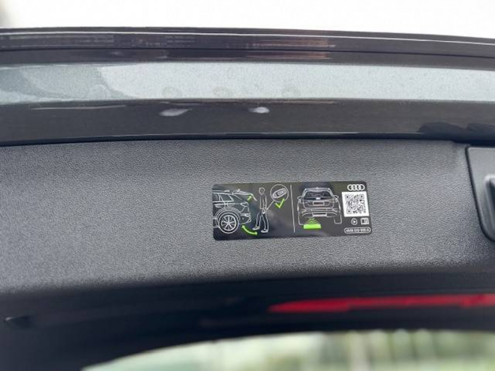 Acheter Audi Q3 Q3 e-hybrid 272 ch S tronic 6 S line 5p neuf dans les concessions du Groupe Faurie