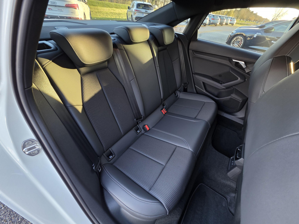 Acheter Audi A3 A3 Berline 35 TFSI Mild Hybrid 150 S tronic 7 S Line 4p occasion dans les concessions du Groupe Faurie