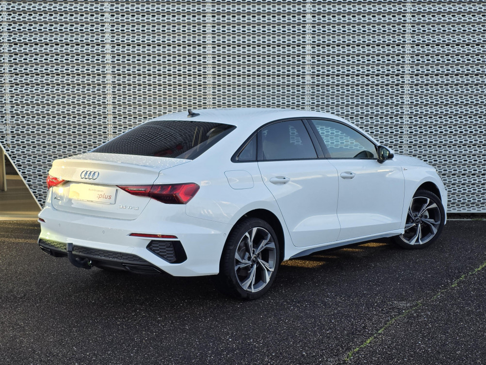 Acheter Audi A3 A3 Berline 35 TFSI Mild Hybrid 150 S tronic 7 S Line 4p occasion dans les concessions du Groupe Faurie