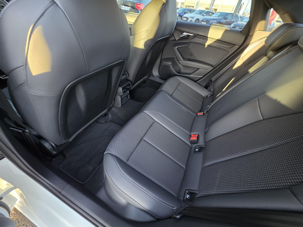 Acheter Audi A3 A3 Berline 35 TFSI Mild Hybrid 150 S tronic 7 S Line 4p occasion dans les concessions du Groupe Faurie