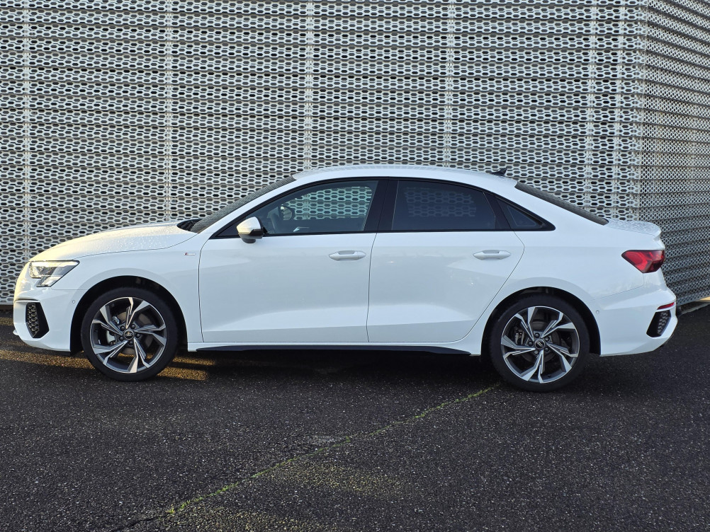 Acheter Audi A3 A3 Berline 35 TFSI Mild Hybrid 150 S tronic 7 S Line 4p occasion dans les concessions du Groupe Faurie