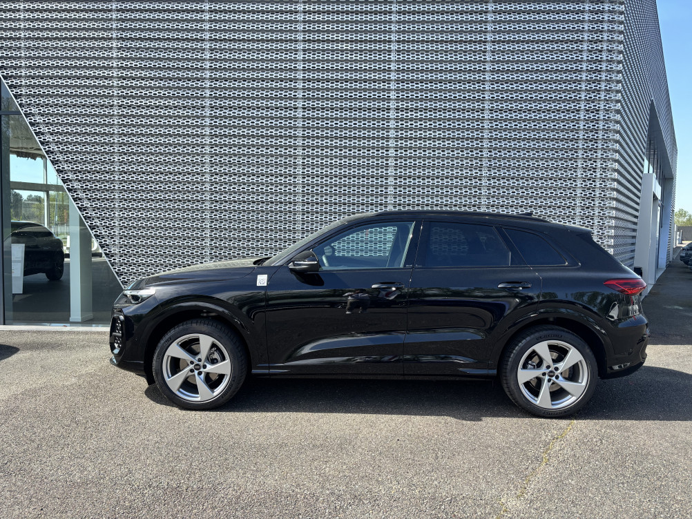 Acheter Audi Q5 Q5 TFSI 204 ch Hybride S tronic 7 Quattro S line 5p neuf dans les concessions du Groupe Faurie