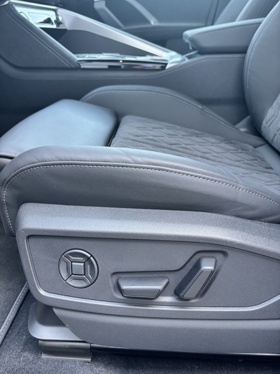 Acheter Audi Q5 Q5 TFSI 204 ch Hybride S tronic 7 Quattro S line 5p neuf dans les concessions du Groupe Faurie