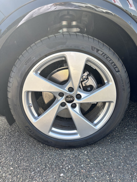 Acheter Audi Q5 Q5 TFSI 204 ch Hybride S tronic 7 Quattro S line 5p neuf dans les concessions du Groupe Faurie