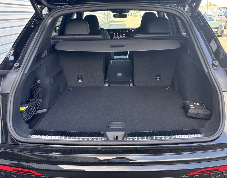 Acheter Audi Q5 Q5 TFSI 204 ch Hybride S tronic 7 Quattro S line 5p neuf dans les concessions du Groupe Faurie