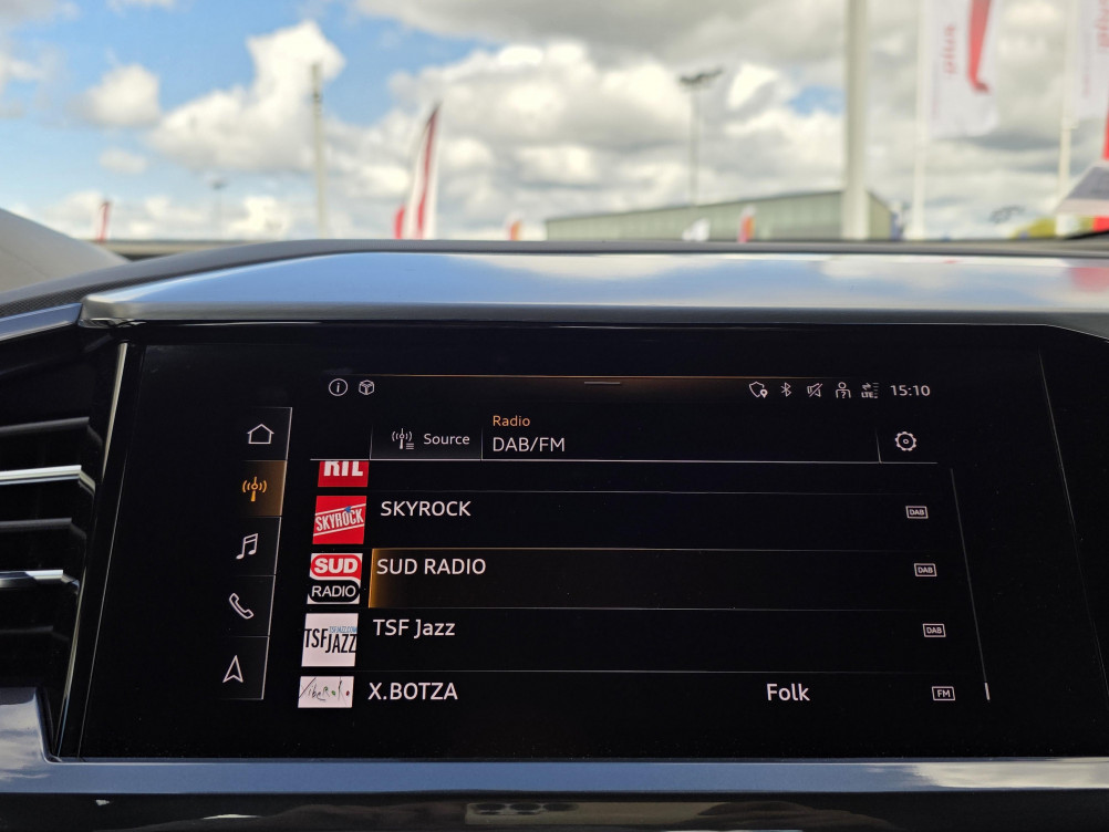 Acheter Audi Q4 Q4 e-tron 40 204 ch 82 kW S line 5p occasion dans les concessions du Groupe Faurie