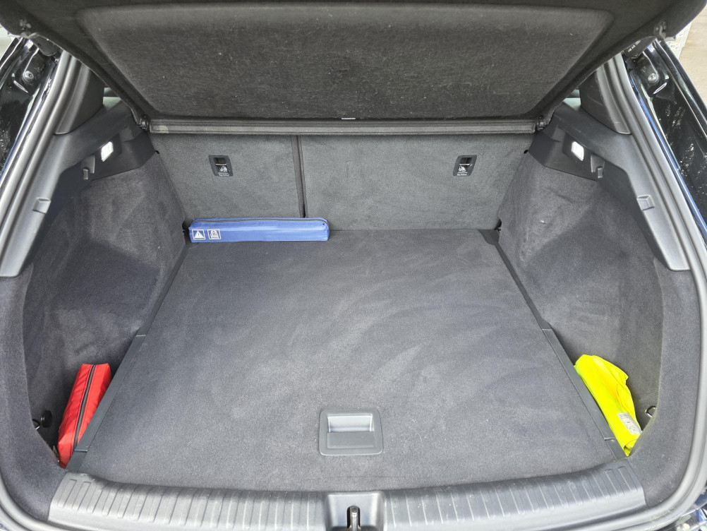 Acheter Audi Q4 Q4 e-tron 40 204 ch 82 kW S line 5p occasion dans les concessions du Groupe Faurie