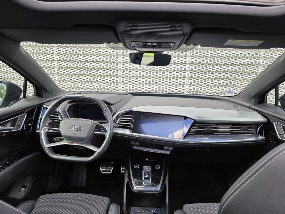 Acheter Audi Q4 Q4 e-tron 40 204 ch 82 kW S line 5p occasion dans les concessions du Groupe Faurie