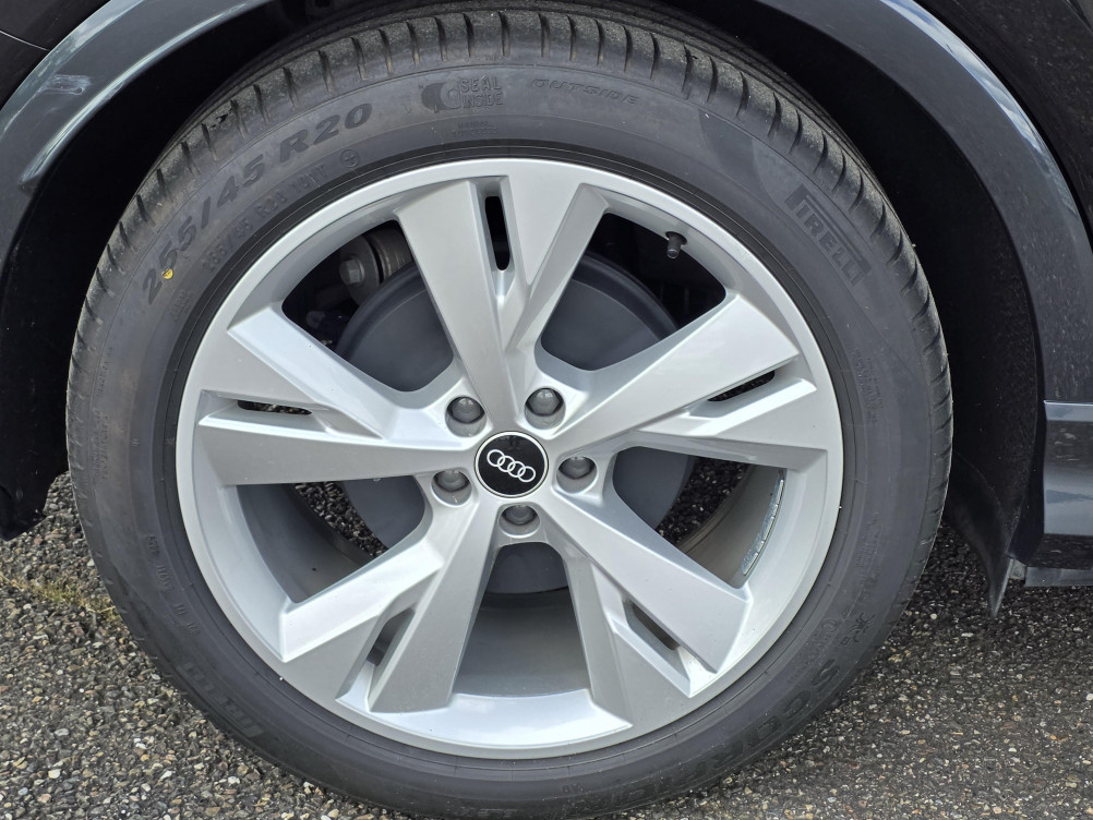 Acheter Audi Q4 Q4 e-tron 40 204 ch 82 kW S line 5p occasion dans les concessions du Groupe Faurie