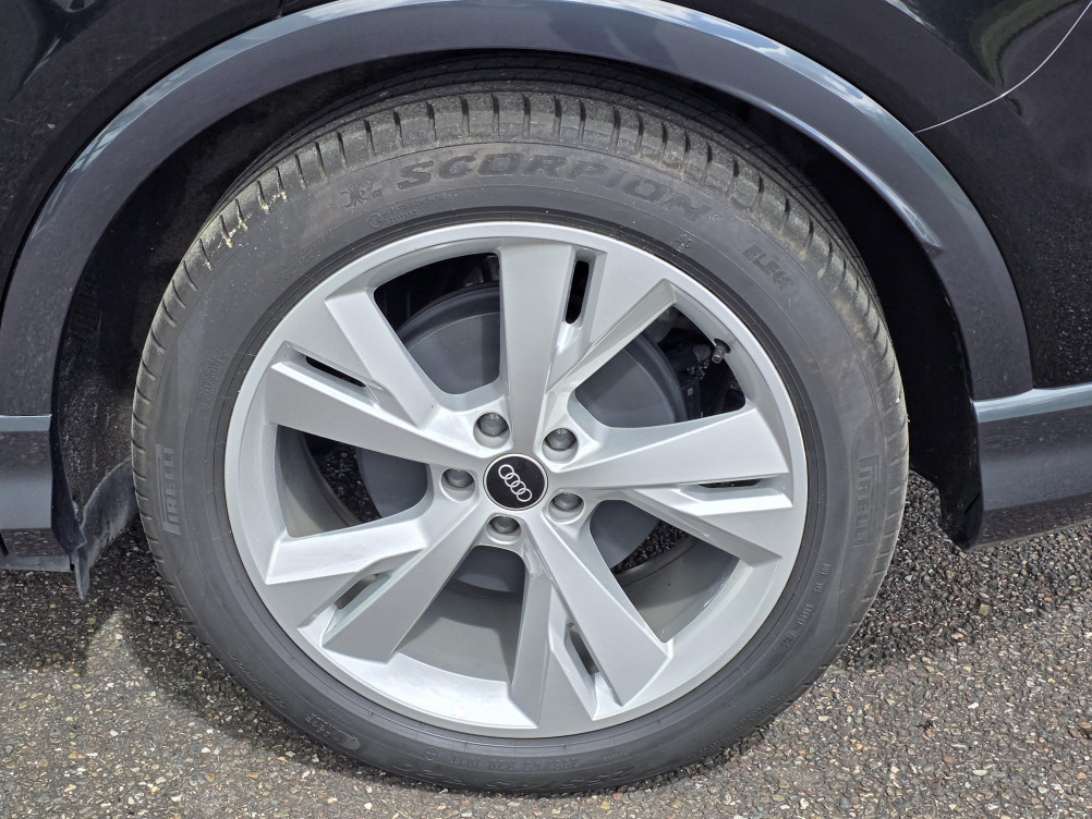 Acheter Audi Q4 Q4 e-tron 40 204 ch 82 kW S line 5p occasion dans les concessions du Groupe Faurie