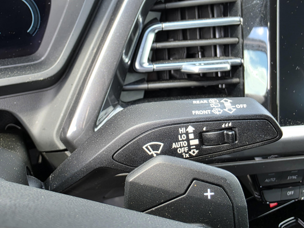 Acheter Audi Q4 Q4 e-tron 40 204 ch 82 kW S line 5p occasion dans les concessions du Groupe Faurie