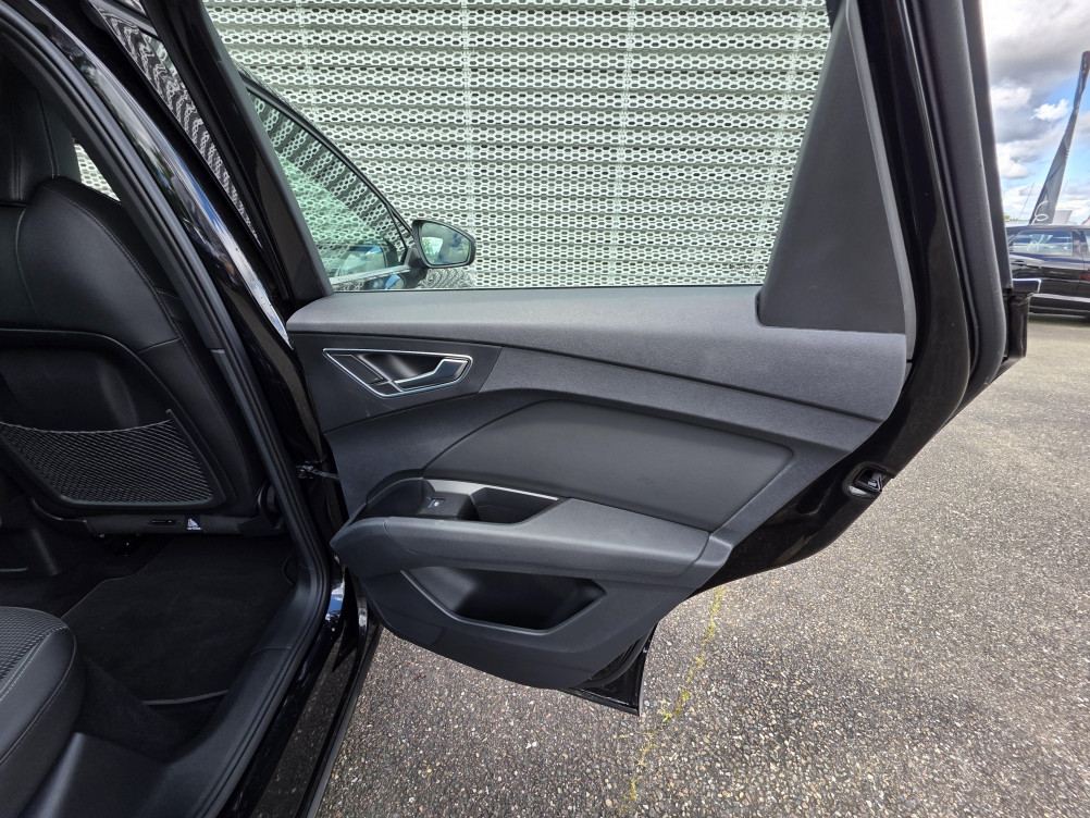 Acheter Audi Q4 Q4 e-tron 40 204 ch 82 kW S line 5p occasion dans les concessions du Groupe Faurie