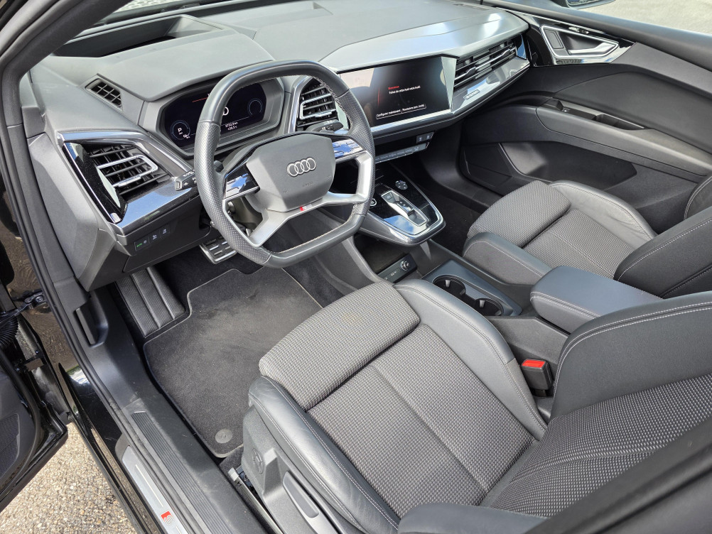 Acheter Audi Q4 Q4 e-tron 40 204 ch 82 kW S line 5p occasion dans les concessions du Groupe Faurie