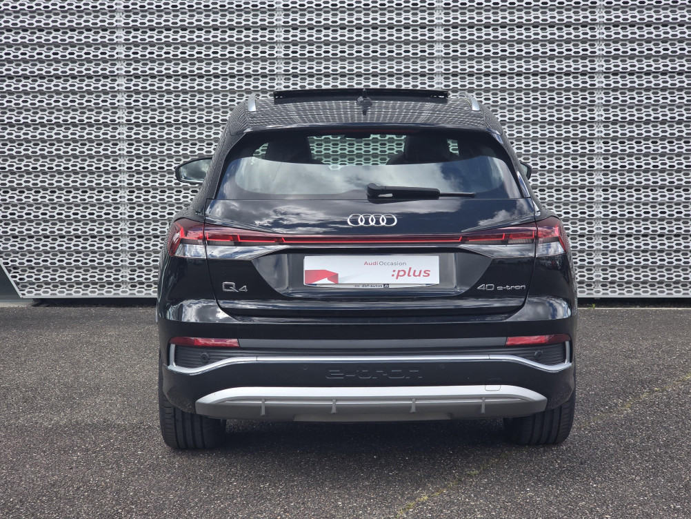 Acheter Audi Q4 Q4 e-tron 40 204 ch 82 kW S line 5p occasion dans les concessions du Groupe Faurie