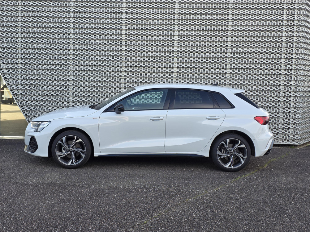 Acheter Audi A3 Sportback A3 Sportback TDI 150 S tronic 7 S line 5p occasion dans les concessions du Groupe Faurie
