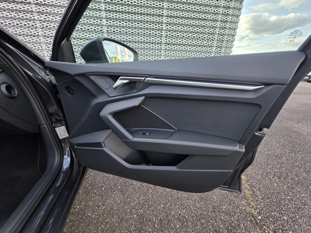Acheter Audi A3 Sportback A3 Sportback 35 TFSI Mild Hybrid 150 S tronic 7 Design 5p occasion dans les concessions du Groupe Faurie