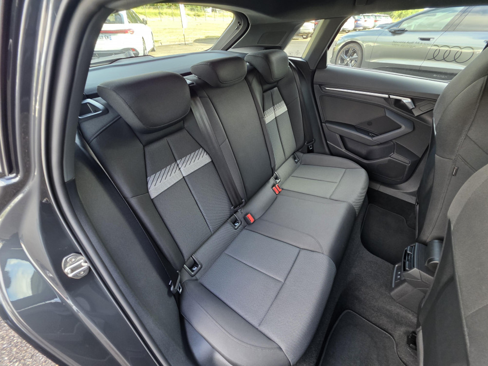 Acheter Audi A3 Sportback A3 Sportback 35 TFSI Mild Hybrid 150 S tronic 7 Design 5p occasion dans les concessions du Groupe Faurie