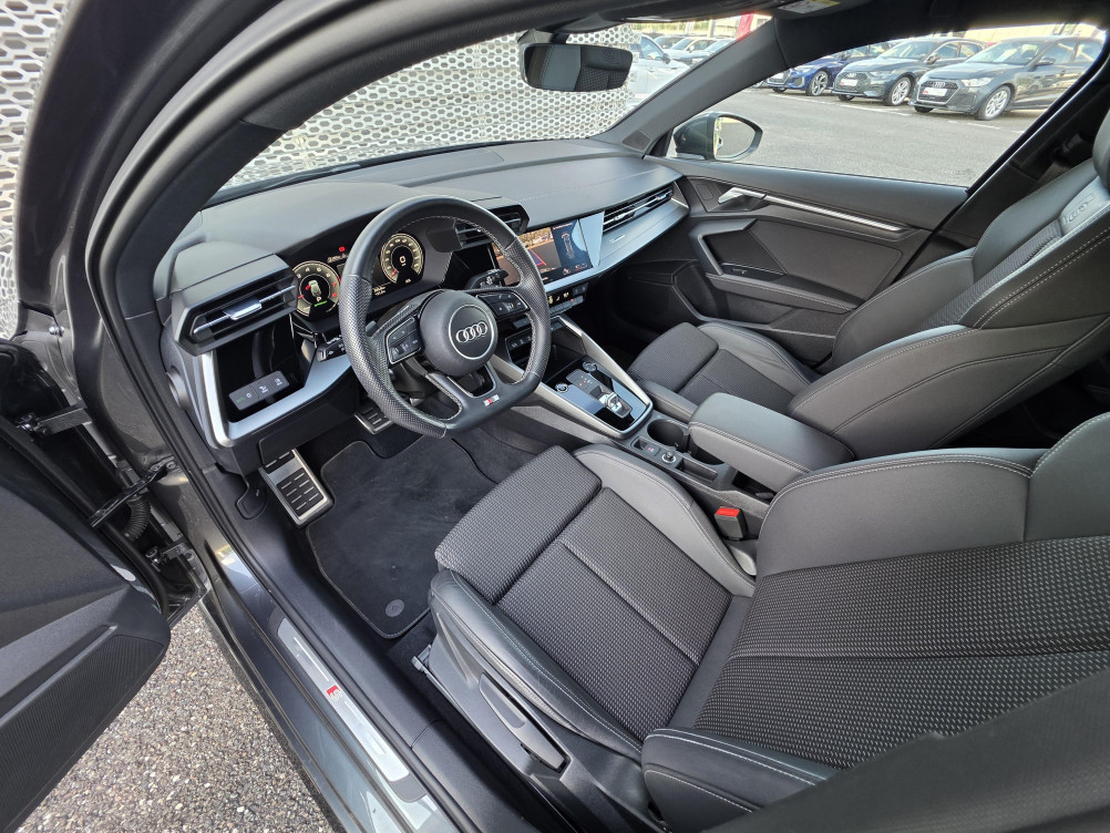 Acheter Audi A3 Sportback A3 Sportback 35 TFSI Mild Hybrid 150 S tronic 7 S Line 5p occasion dans les concessions du Groupe Faurie