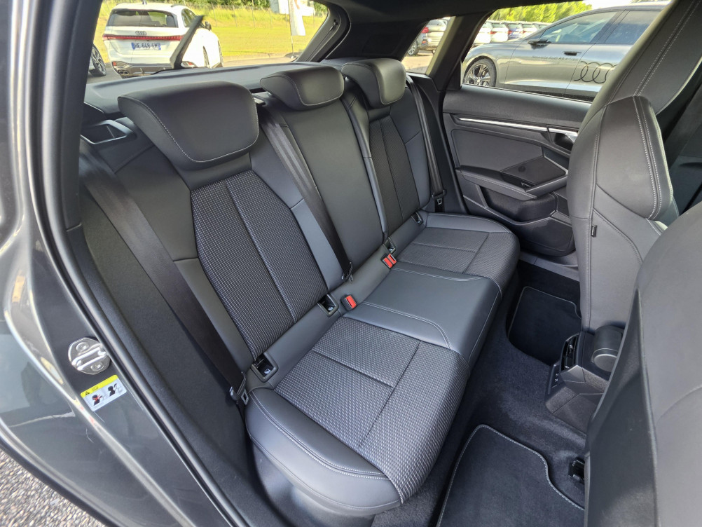 Acheter Audi A3 Sportback A3 Sportback 35 TFSI Mild Hybrid 150 S tronic 7 S Line 5p occasion dans les concessions du Groupe Faurie