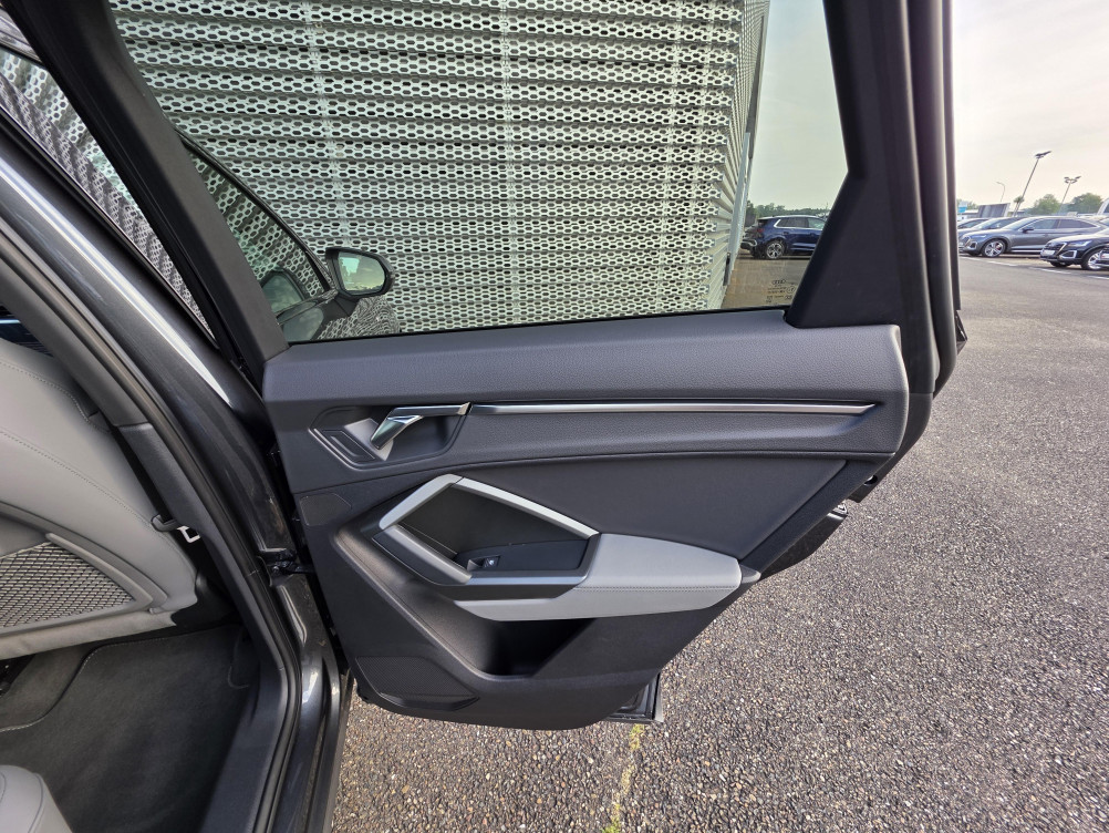 Acheter Audi Q3 Q3 35 TDI 150 ch S tronic 7 S line 5p occasion dans les concessions du Groupe Faurie
